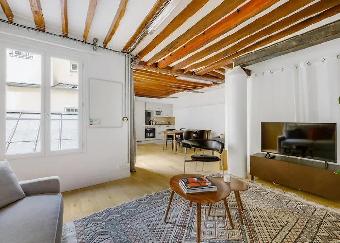 Apartment Marais Bretagne Temple Paris